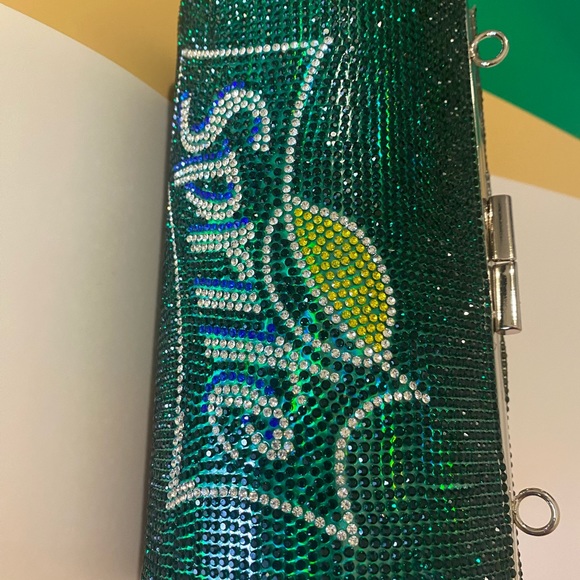 Green and yellow sprite crystal purse it so sparkly - Picture 4 of 5